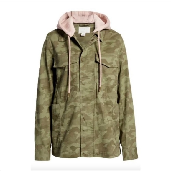 Caslon Jackets & Blazers - Caslon camo hooded jacket